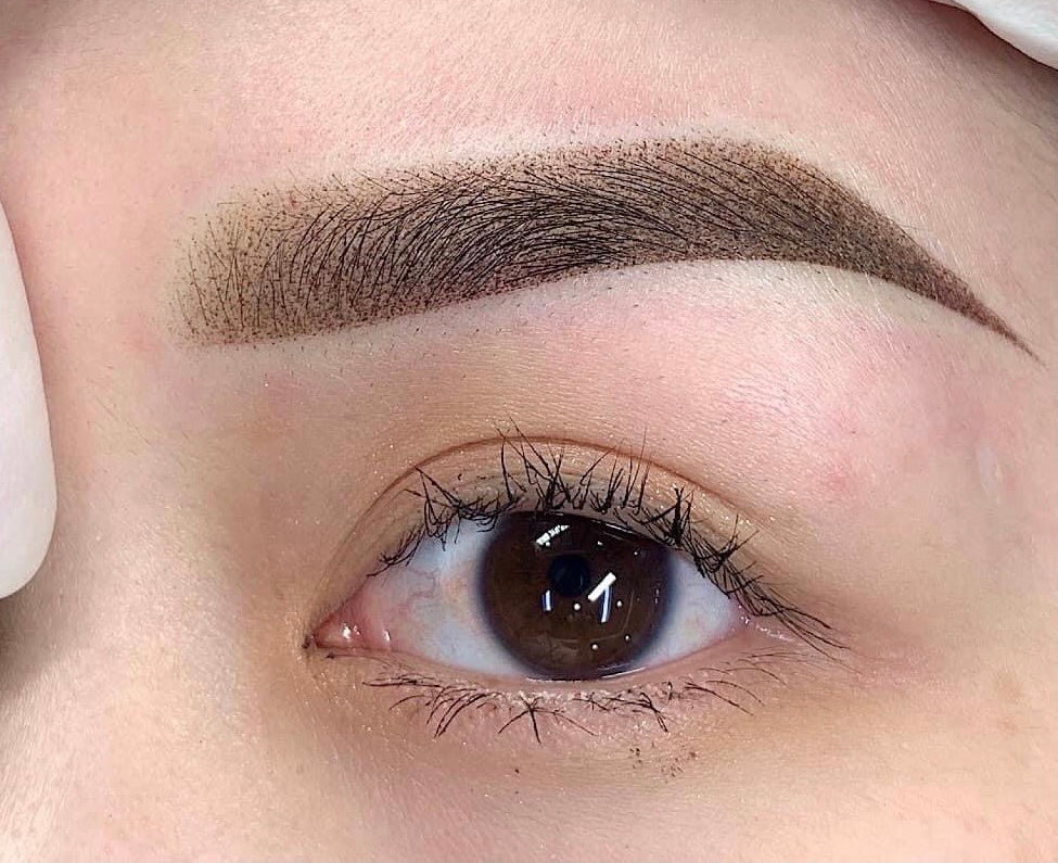 Ombre vs. Microblading: A Detailed Comparison